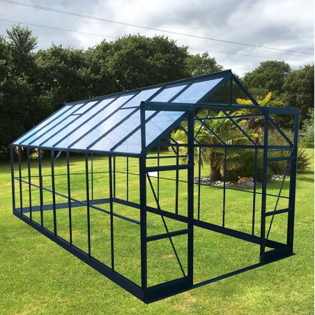 Jade kas, 11,80 m², in groen gelakt aluminium en gehard glas met een "Ciel mon jardin" basis