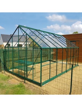 Saphir Serre 14,60m2 in grün lackiertem Aluminium und gehärtetem Glas mit Basis