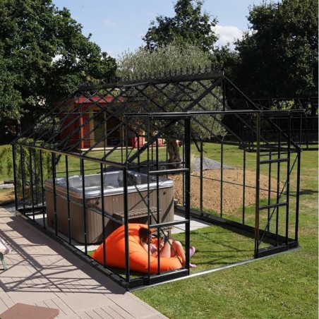 Angebotspaket #1 - Saphir Serre 14,60m2 in schwarz lackiertem Aluminium und gehärtetem Glas mit Basis