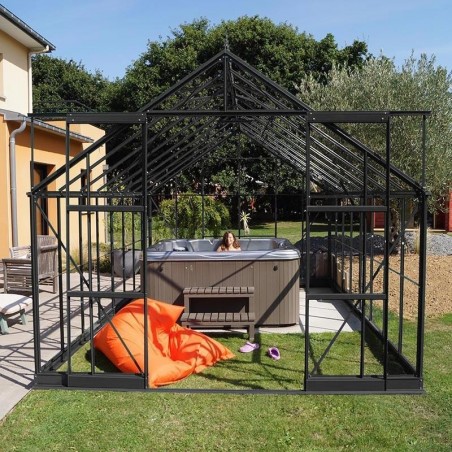 Saphir Serre 14,60m2 in schwarz lackiertem Aluminium und gehärtetem Glas mit Basis