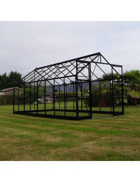 Jade kas, 11,80 m², in zwart gelakt aluminium en gehard glas met een "Ciel mon jardin" basis