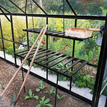 Zwart gelakte aluminium opvouwbare tafel en plank met gereedschap