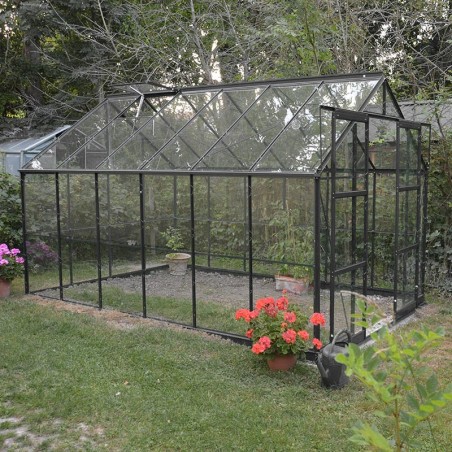 Jade kas van 8,90 m² in zwart gelakt aluminium en gehard glas met voet