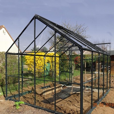 Serre Jade 7,50 m² en aluminium laqué noir et verre trempé avec base ciel mon jardin
