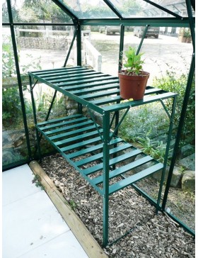 Tafel met twee groen gelakte aluminium bladen