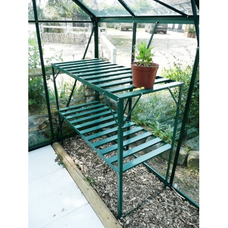 Tafel met twee groen gelakte aluminium bladen