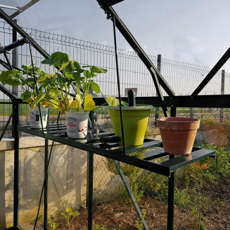 Schwarz lackierter Aluminium Klapptisch
mit blumentopf