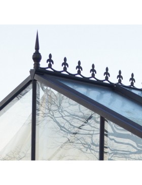 Victoriaanse fries gelakt in zwart of groen voor Janssens kassen (Urban-Helios)