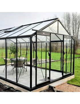 schwarz lackiertes Aluminium und gehärtetes Glasfassade R307 BLACKLINE