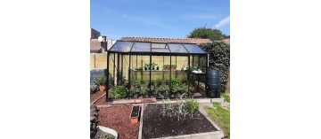 Prestige kas van 8,61 m² in zwart gelakt aluminium en blank zwart R205 gehard glas