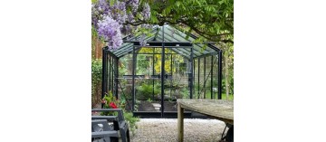 Prestige kas 11.35m , in zwart gelakt aluminium en gehard glas