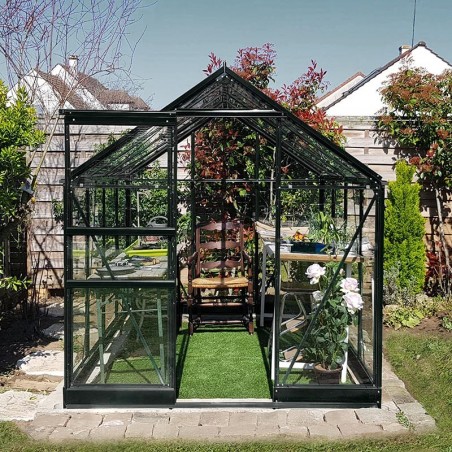 Opale kas van 4,70 m² in zwart gelakt aluminium en gehard glas met voet