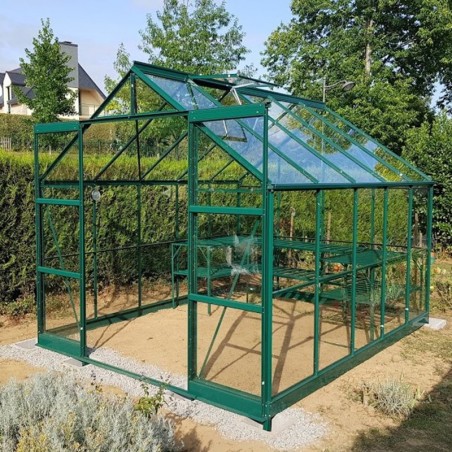 Jade kas van 7,50 m² in groen gelakt aluminium en gehard glas met voet