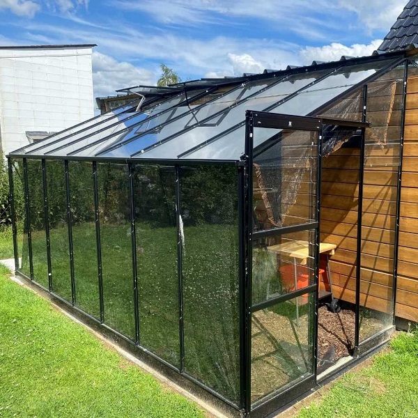 serre adossée Rubis 8,40 m² noire aluminium et verre trempé ciel mon jardin 4